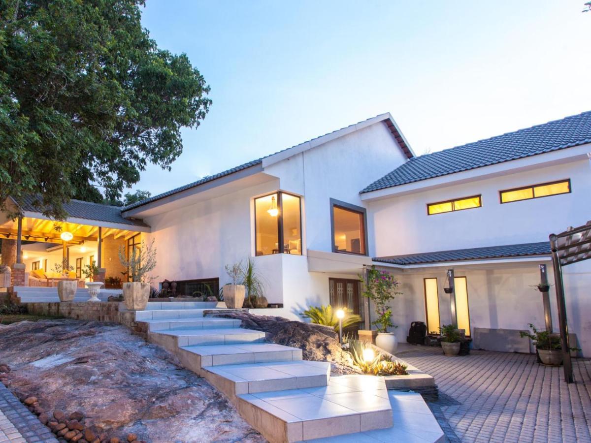 The Coral Tree Hotel Mbombela ภายนอก รูปภาพ