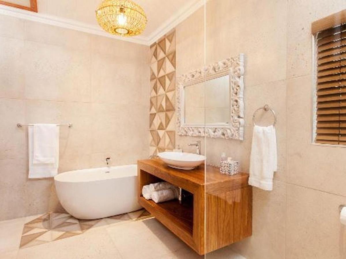 The Coral Tree Hotel Mbombela ภายนอก รูปภาพ